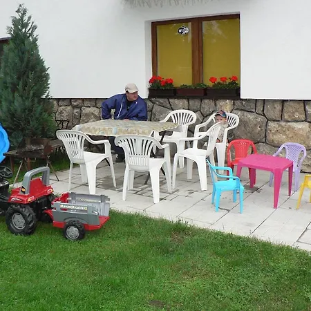 Apartman Besenova Lägenhet *